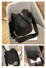 Load image into Gallery viewer, Designer Handbags Ladies Bucket Bag PU Leather Shoulder Large Capacity Crossbody Bags for Women High Quality New Tote Bag