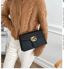 Load image into Gallery viewer, Designer style bag - 2025 hit bag, fashionable and trendy chain bag, classic and versatile crossbody bag, underarm bag