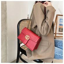 Load image into Gallery viewer, Designer style bag - 2025 hit bag, fashionable and trendy chain bag, classic and versatile crossbody bag, underarm bag