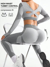 Load image into Gallery viewer, Women&#39;s 2pcs Hot-selling New Sports Tight Running Breathable Seamless Yoga Suit
