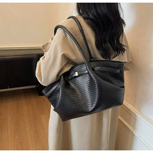 Load image into Gallery viewer, Fashionable Leather Shoulder Bag Women&#39;s Handbag - Luxury Brand By Famous Designer Popular Classic Style
