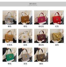 Load image into Gallery viewer, Elegant Handbag Crafted From Premium Leather

